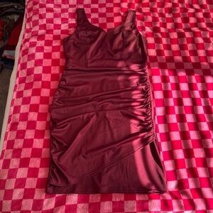 Elegant Burgundy Sleeveless Ruffle Dress